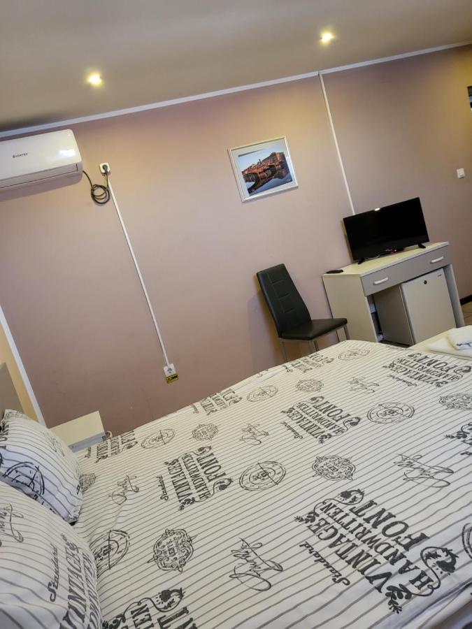 Pensiunea B&B Casa Italia 蒂米什瓦拉 外观 照片